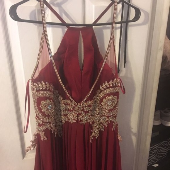 FORMAL DRESS - Picture 2 of 2